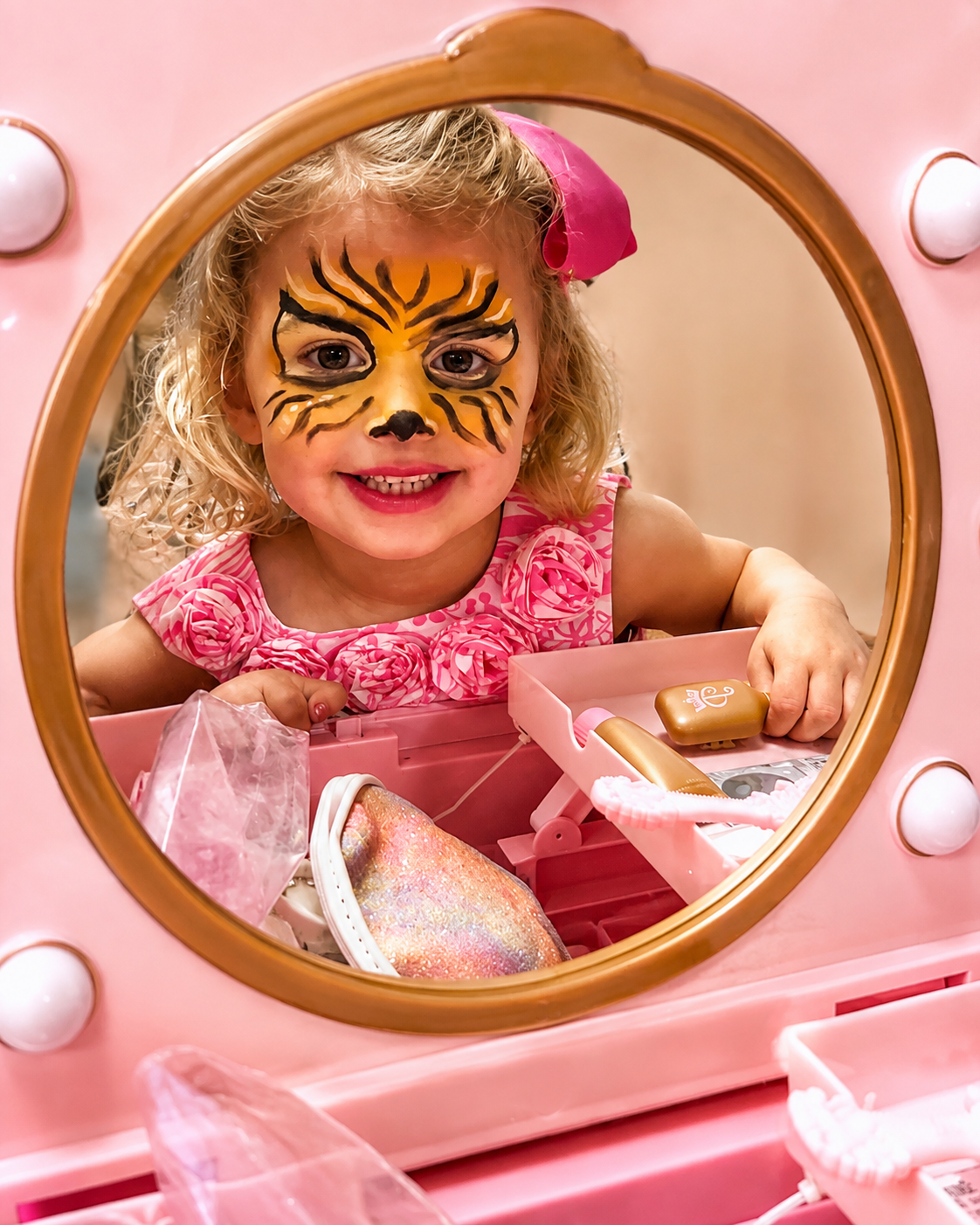 Tiger face painting